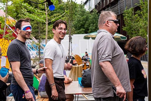 Atelier de sensibilisation à la technique de guidage des personnes non et mal-voyantes, Festival Handiclap Mai 2025 © Merewyn